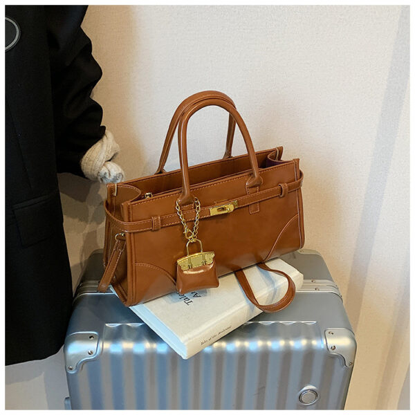 Retro Premium Handbag - Image 3